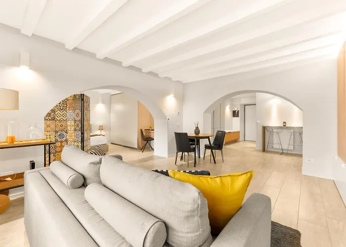 Stayeasy Rosales - Porta Garibaldi Design Flat Appartamento